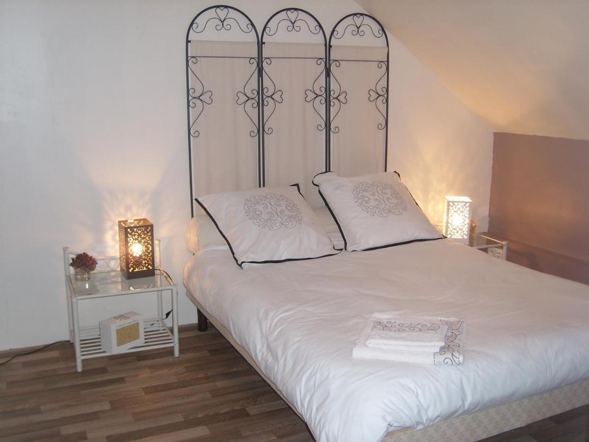 Domaine De La Basse Orme Bed & Breakfast Les Iffs ภายนอก รูปภาพ